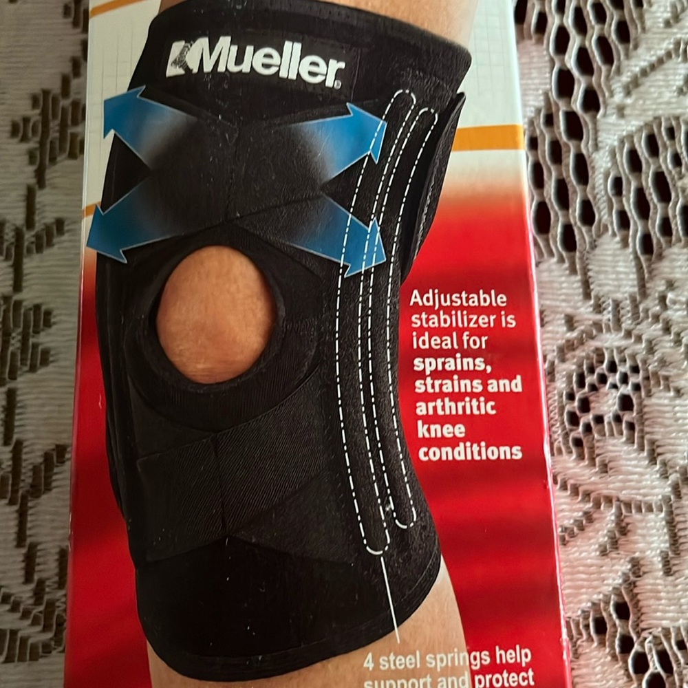 Mueller Self-Adjusting KNEE Stabilizer 6463 New